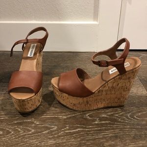Steven Madden tan and cork wedge